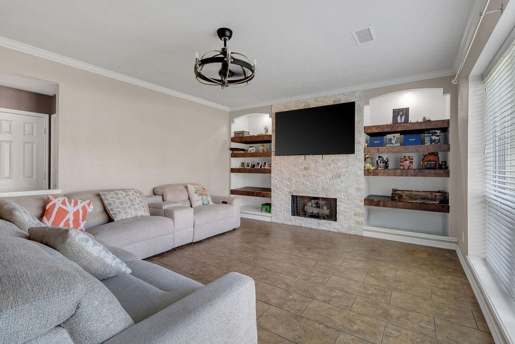 Fireplace, Interior, Living room, Pendant Lights