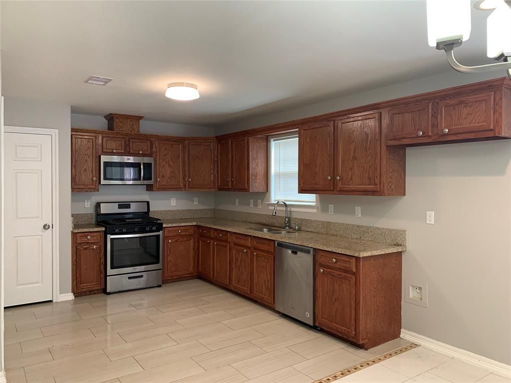 Interior, Kitchen, Stainless Steel Appliances, Wood Texture Flooring