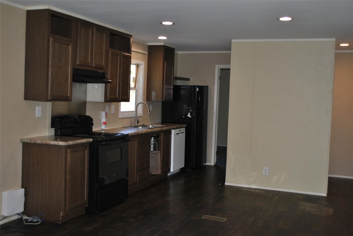 Interior, Kitchen, Recessed Lighting, Wood Texture Flooring