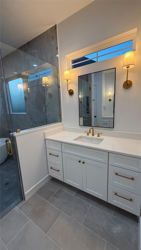Bathroom, Dual Sink Vanities, Interior