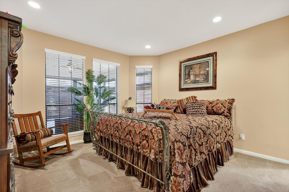 Bedroom, Interior, Recessed Lighting