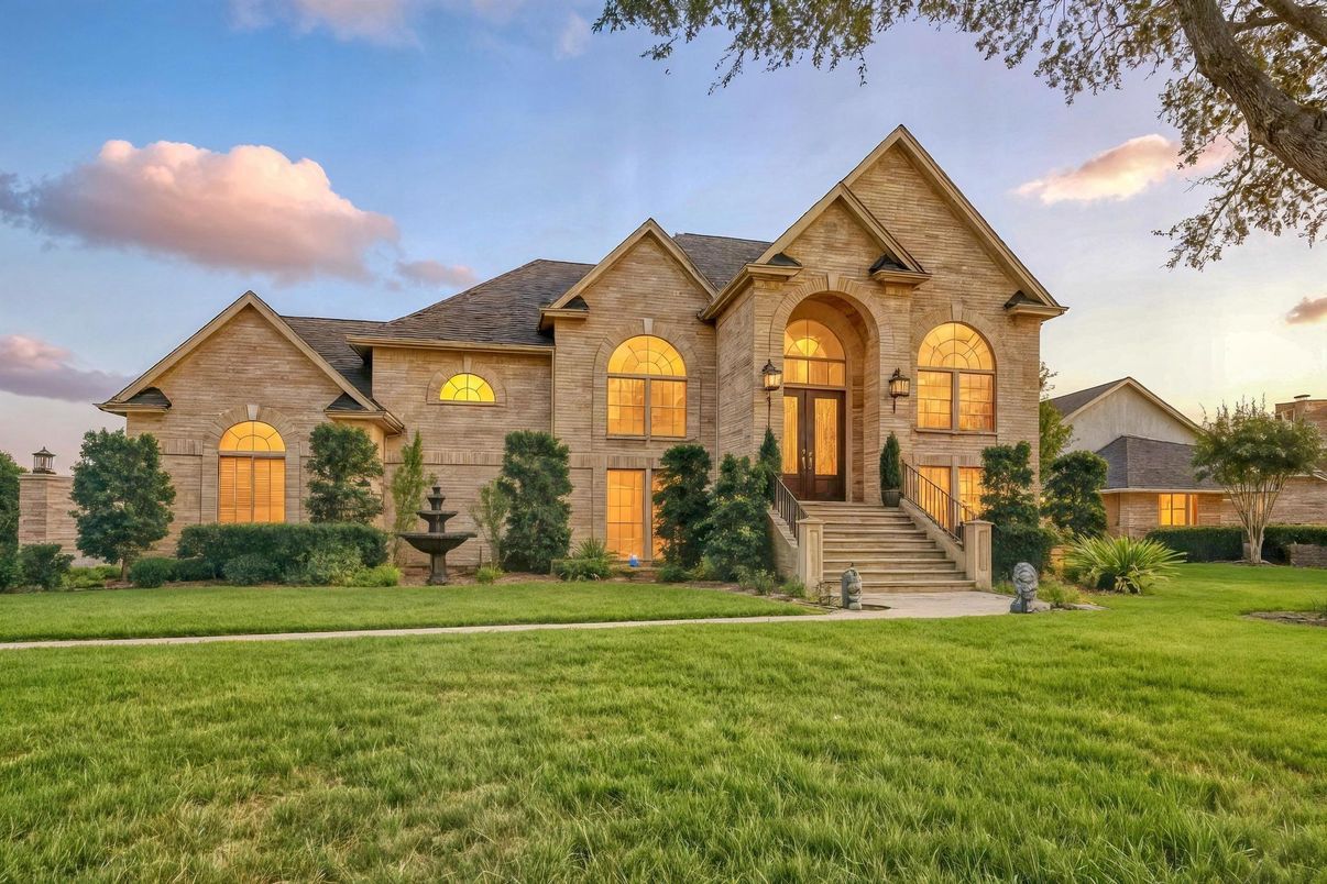 Backyard, Exterior, Facade, Brick Traditional