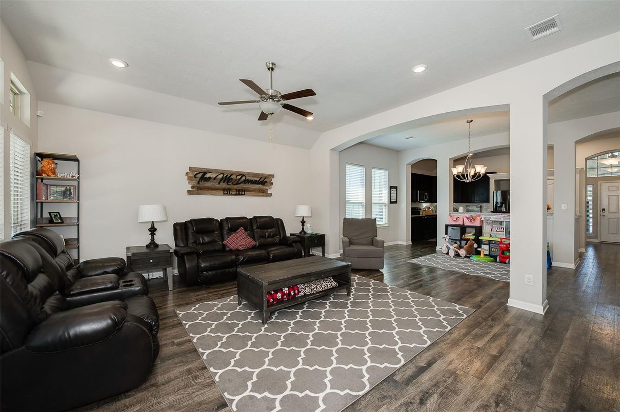 Chandelier, Interior, Living room, Recessed Lighting, Wood Texture Flooring