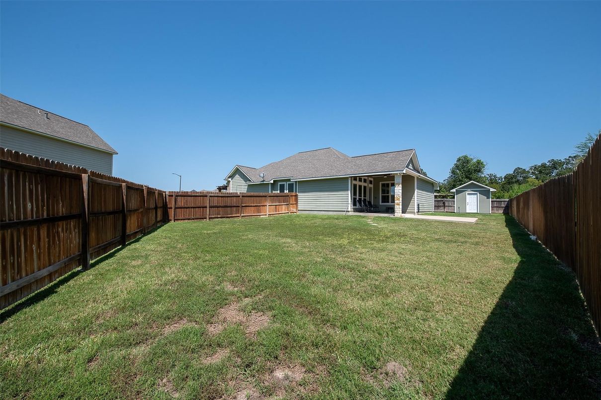 Backyard, Exterior