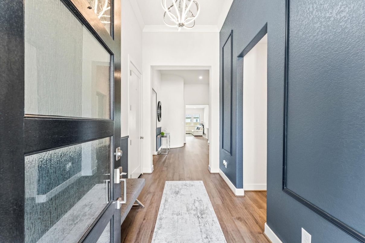 Interior, Pendant Lights, Recessed Lighting, Wood Texture Flooring