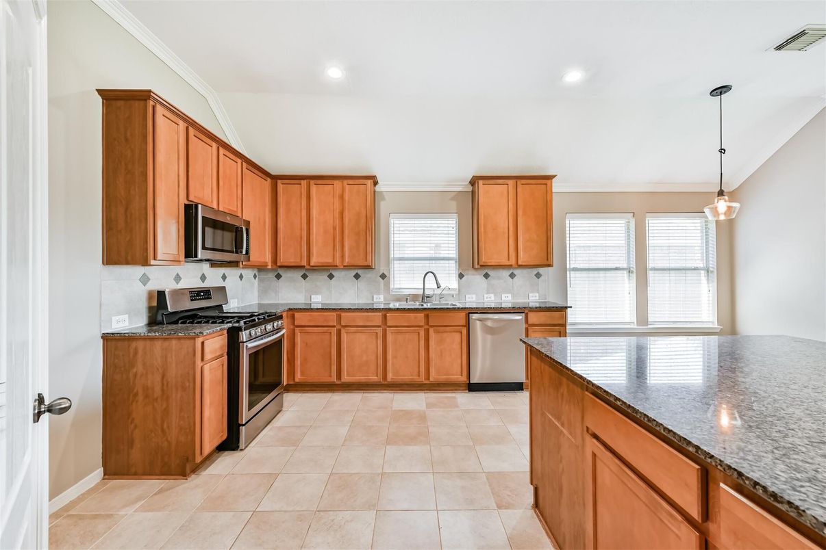 Interior, Kitchen, Pendant Lights, Recessed Lighting, Stainless Steel Appliances