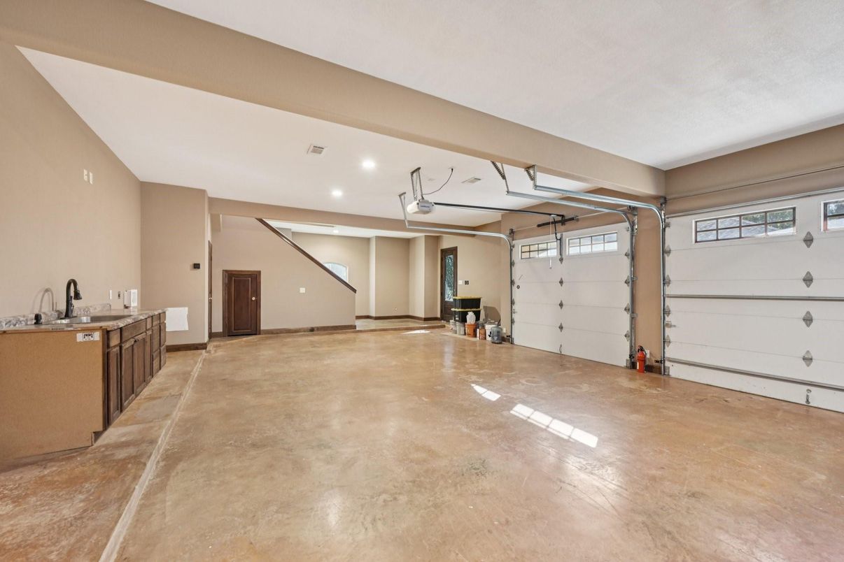 Garage, Interior, Recessed Lighting