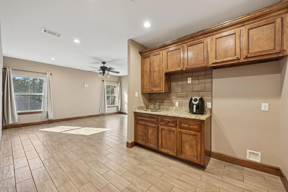Empty room, Interior, Kitchen, Recessed Lighting, Wood Texture Flooring
