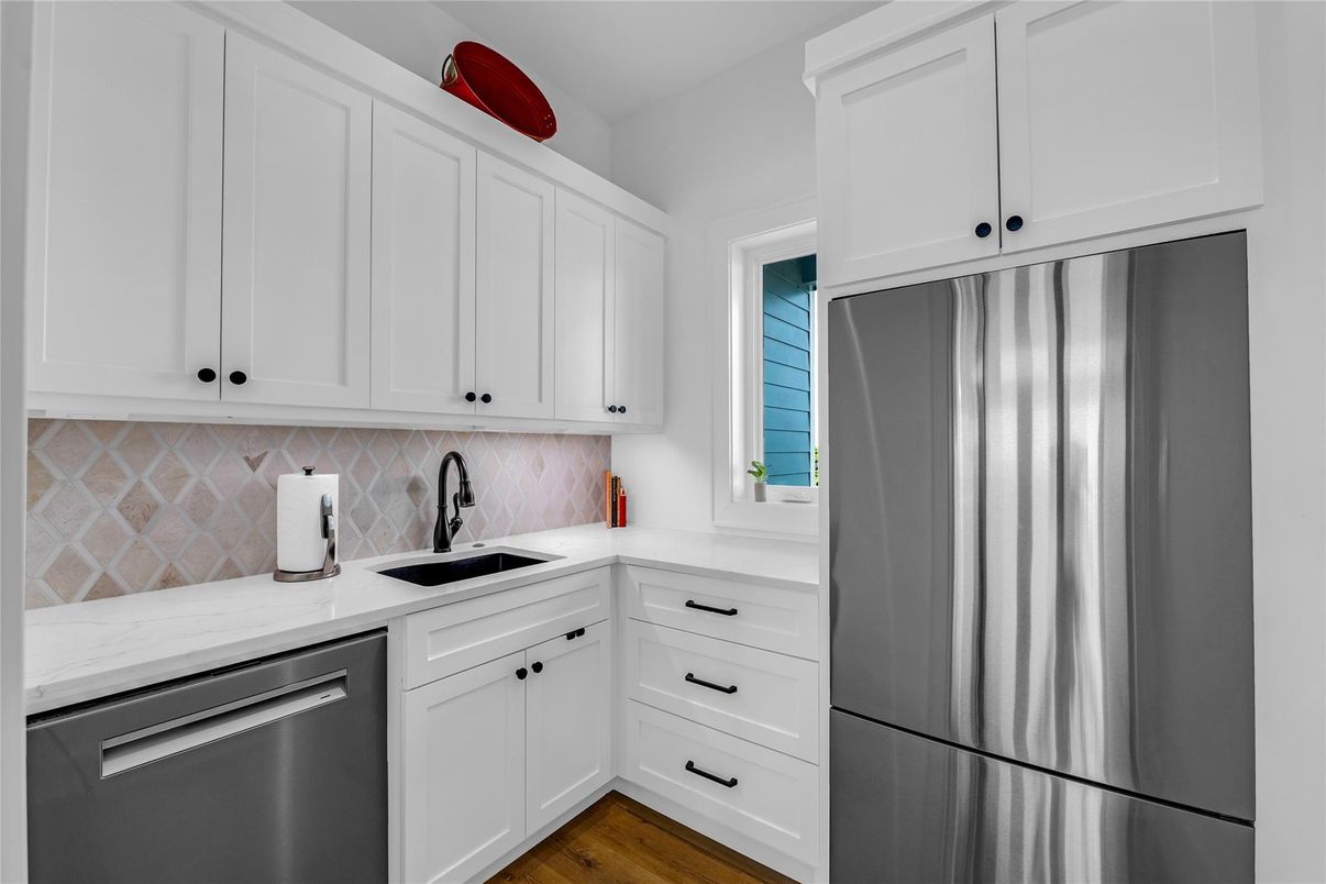Interior, Kitchen, Stainless Steel Appliances, Wood Texture Flooring