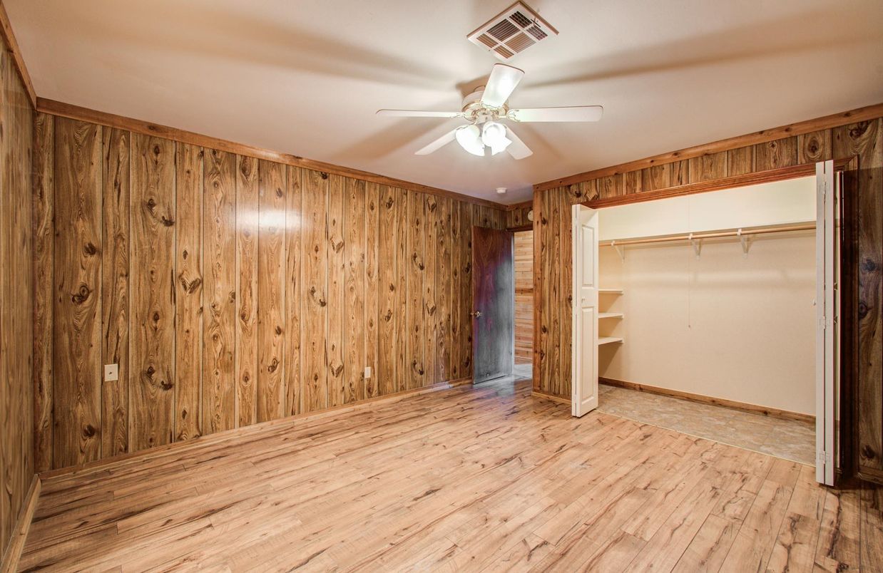 Empty room, Interior, Wood Texture Flooring, Wooden Walls