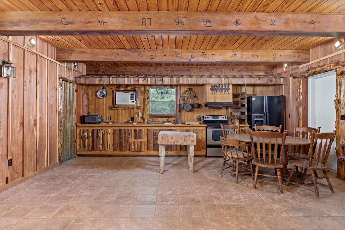 Dining room, Interior, Kitchen, Wooden Beams, Wooden Ceilings, Wooden Walls