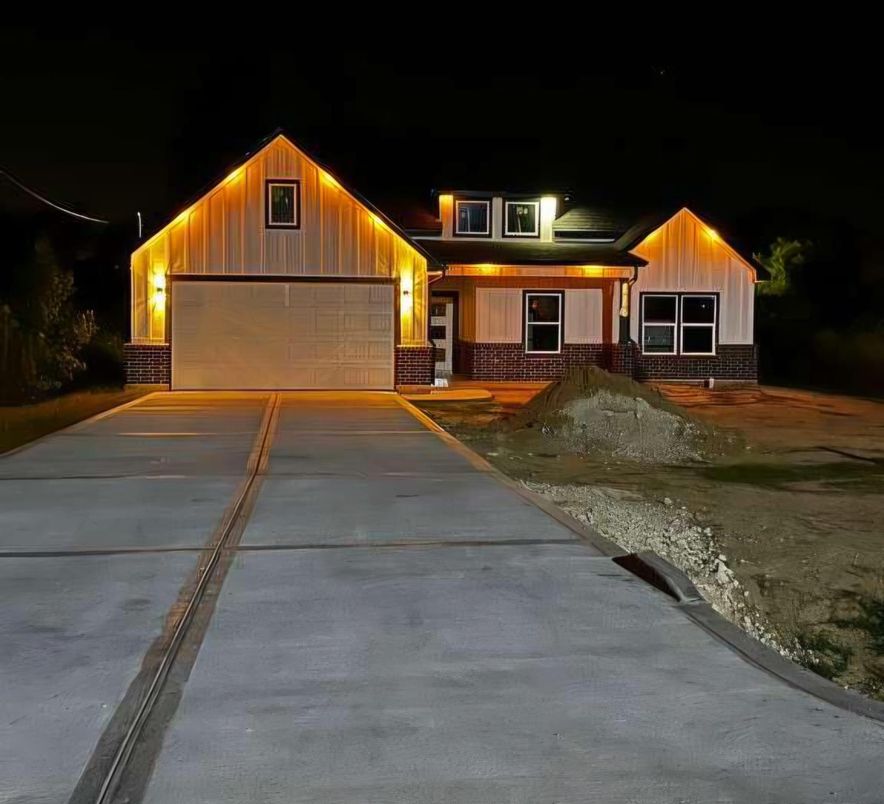 Attached, Exterior, Facade, Brick Facade, Farmhouse