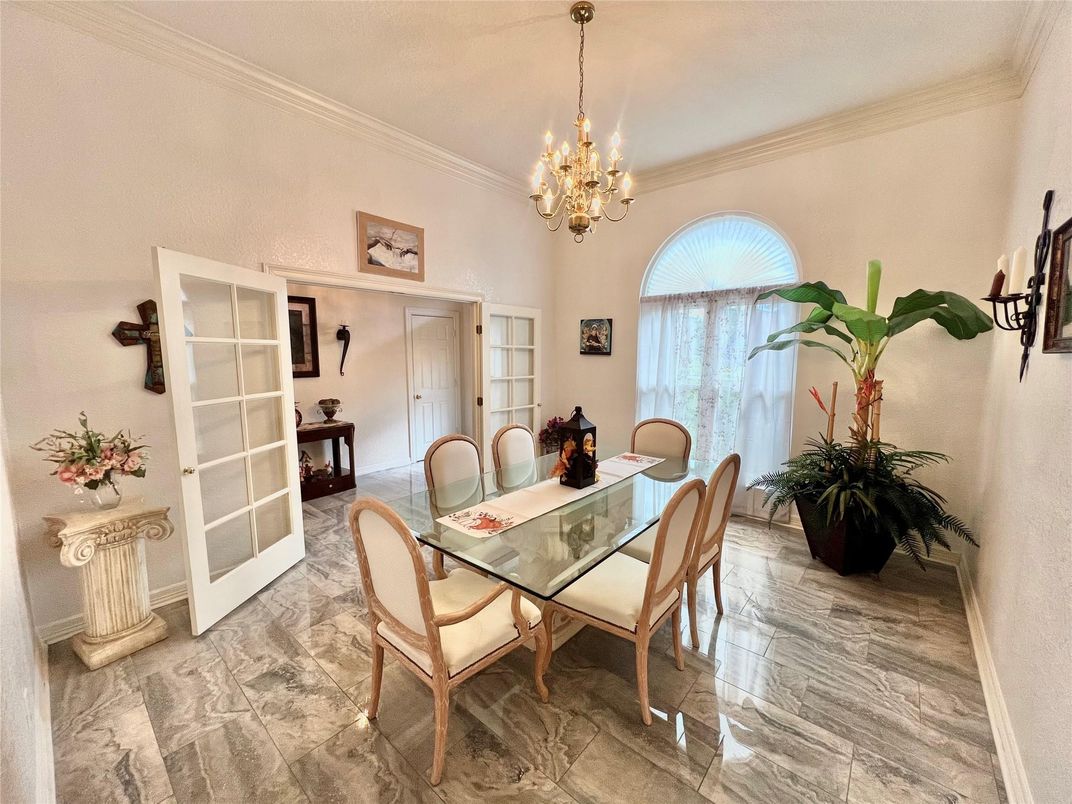 Chandelier, Dining room, Interior, Marble