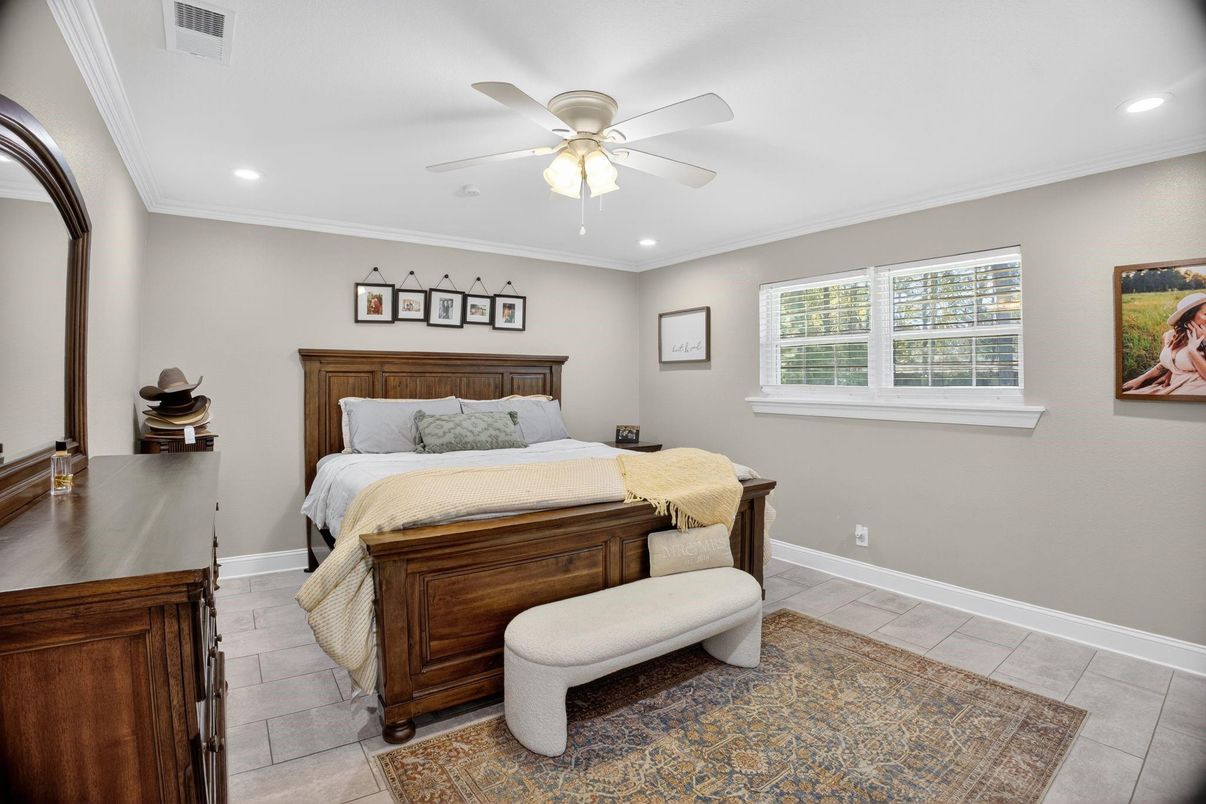 Bedroom, Interior, Recessed Lighting