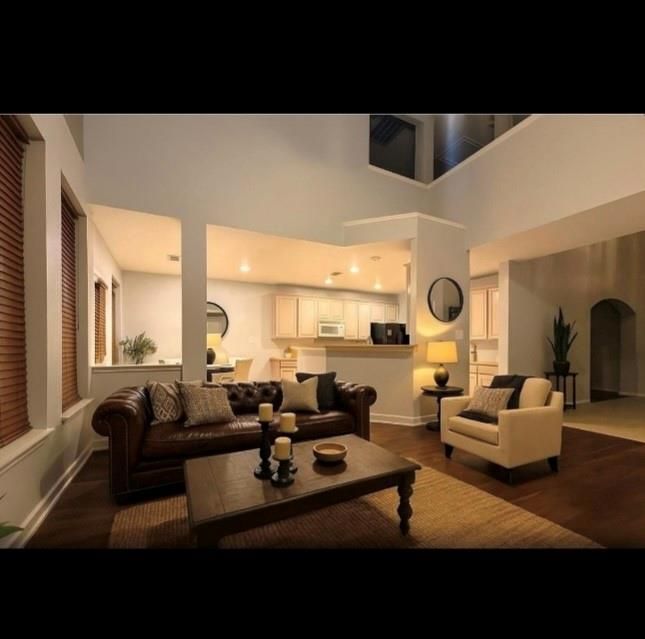 Interior, Kitchen, Living room, Pendant Lights, Recessed Lighting, Wood Texture Flooring