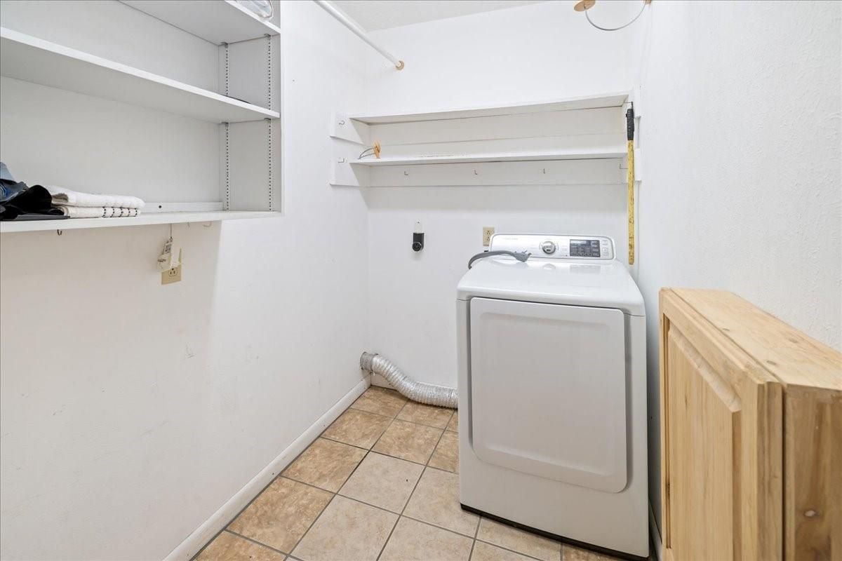 Interior, Washer