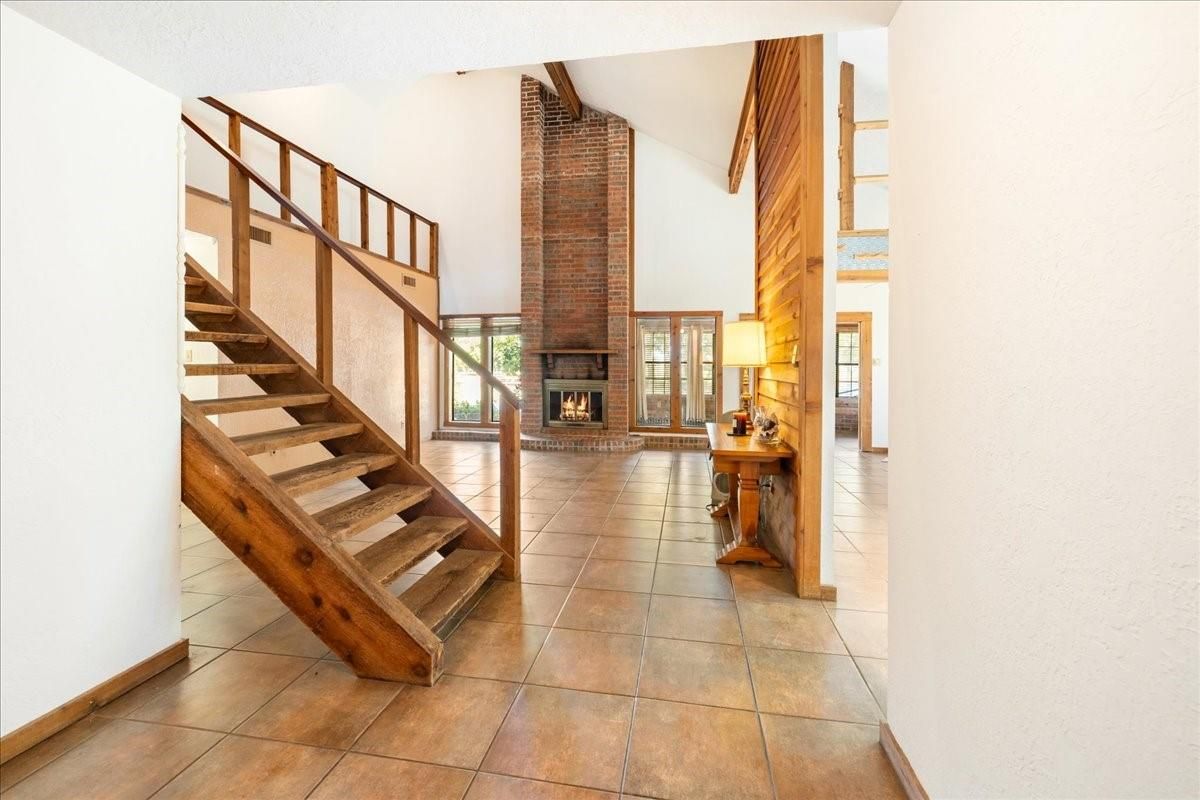 Fireplace, Interior