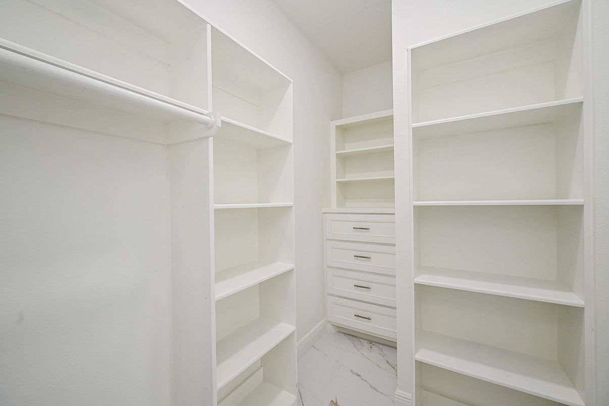 Interior, Marble, Walk-in Closets