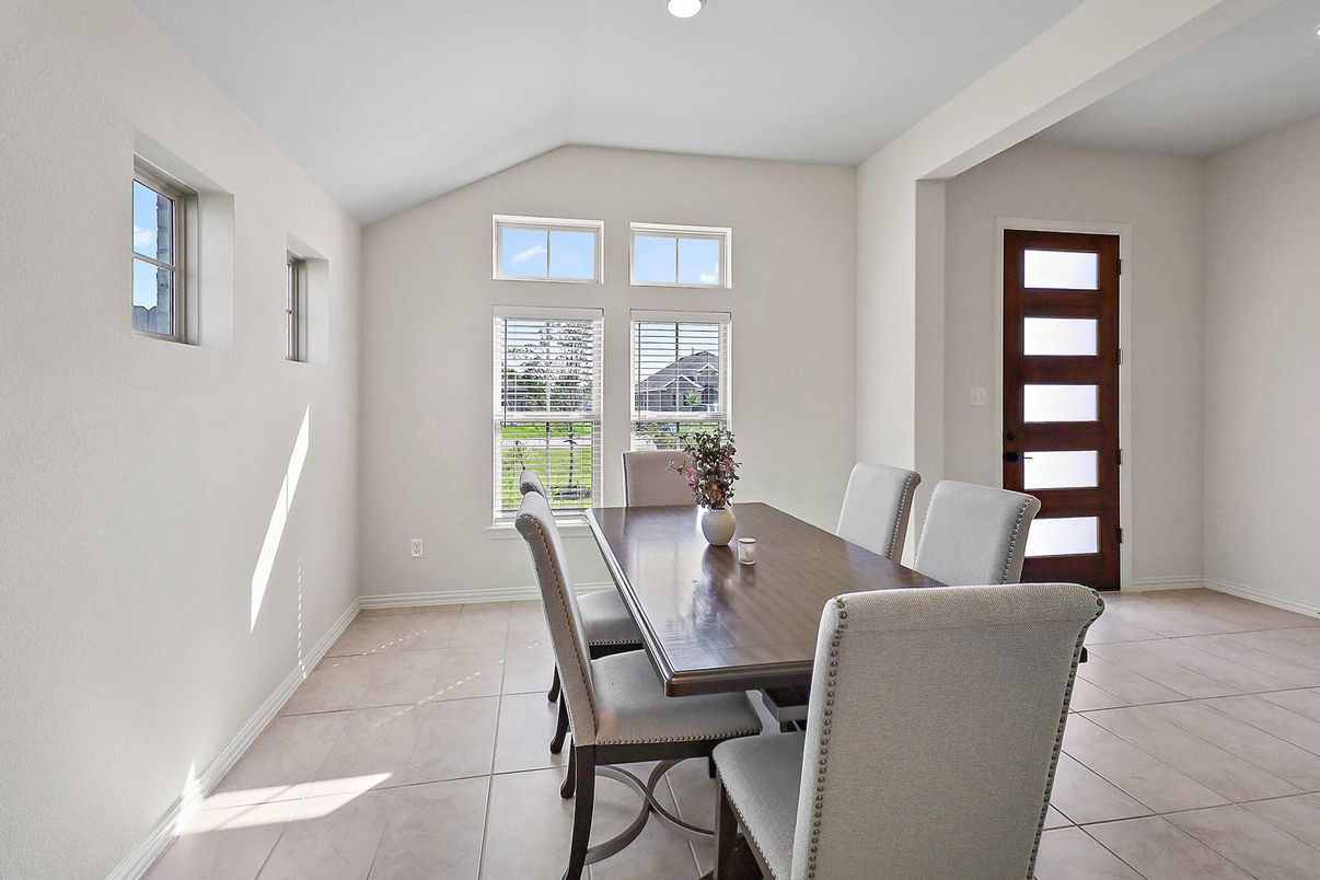 Dining room, Interior, Recessed Lighting