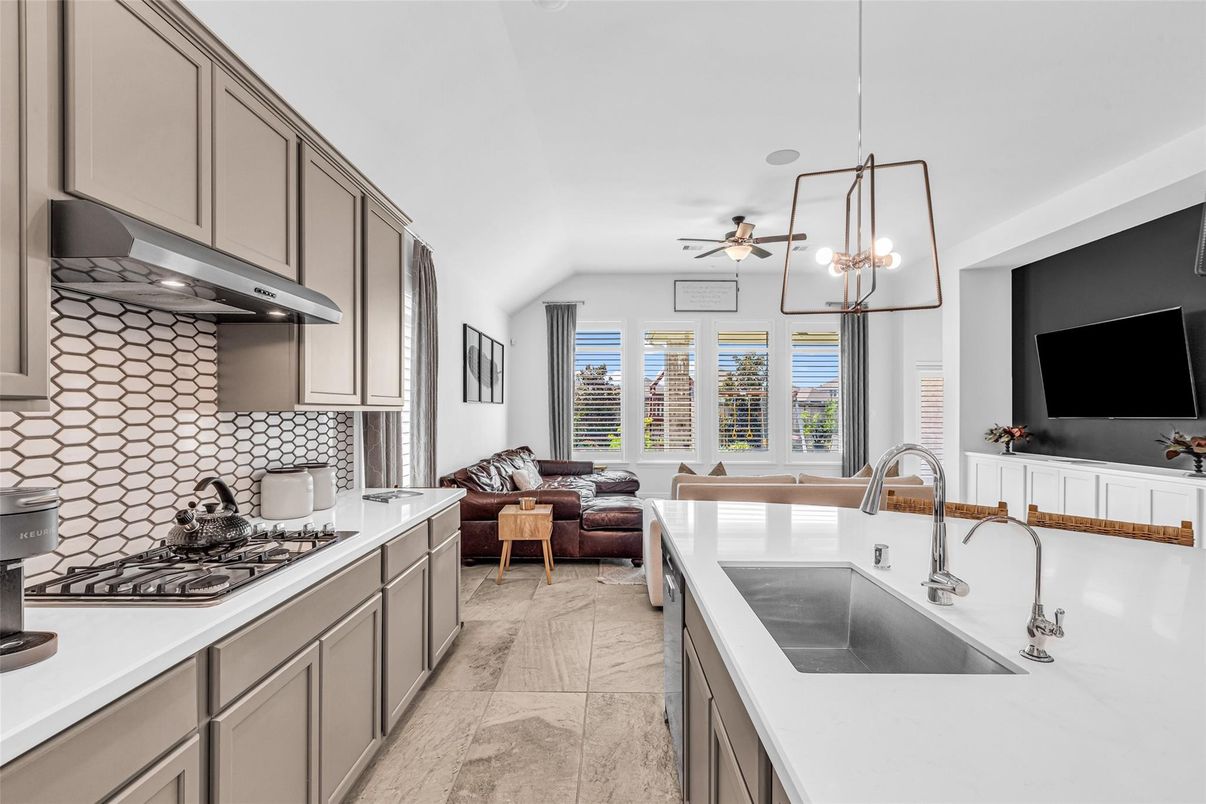 Interior, Kitchen, Living room, Pendant Lights