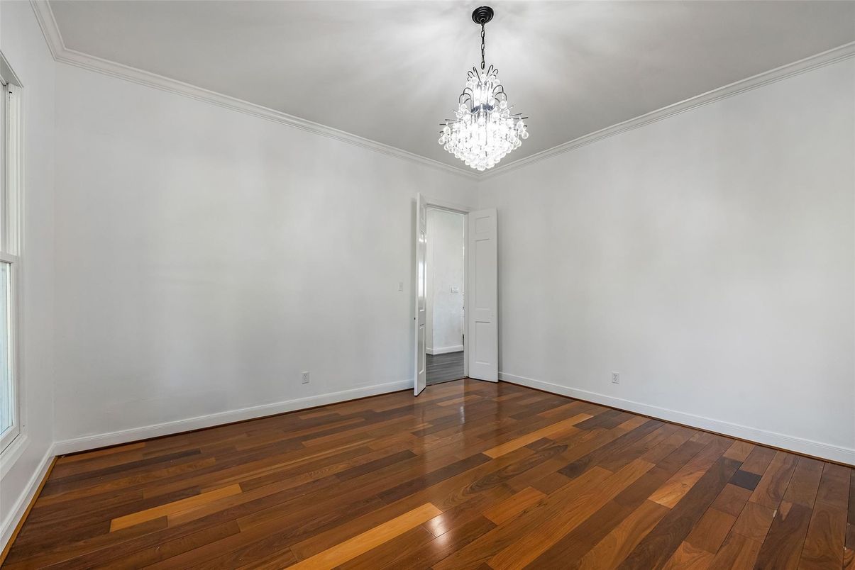 Chandelier, Empty room, Interior, Wood Texture Flooring