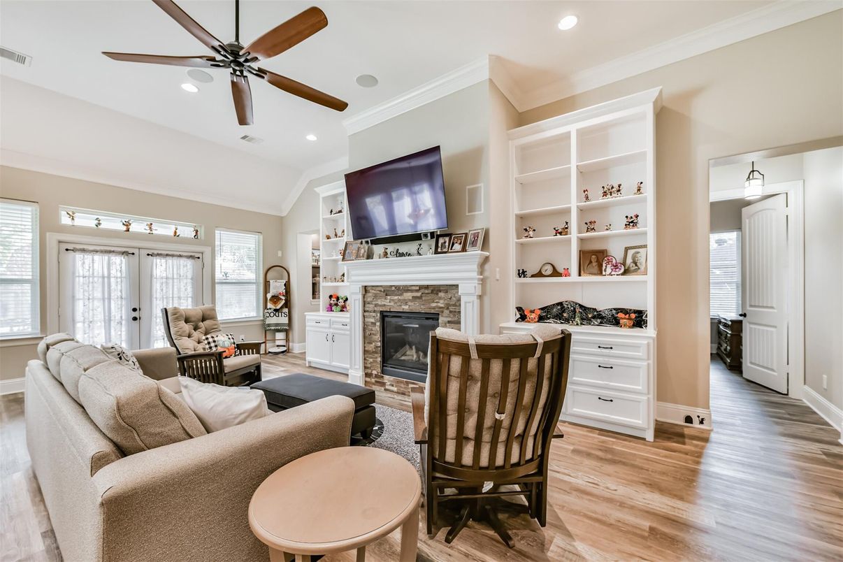 Fireplace, Interior, Living room, Recessed Lighting, Wood Texture Flooring