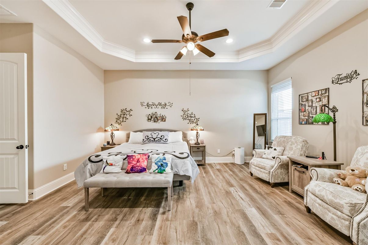 Bedroom, Interior, Recessed Lighting, Wood Texture Flooring