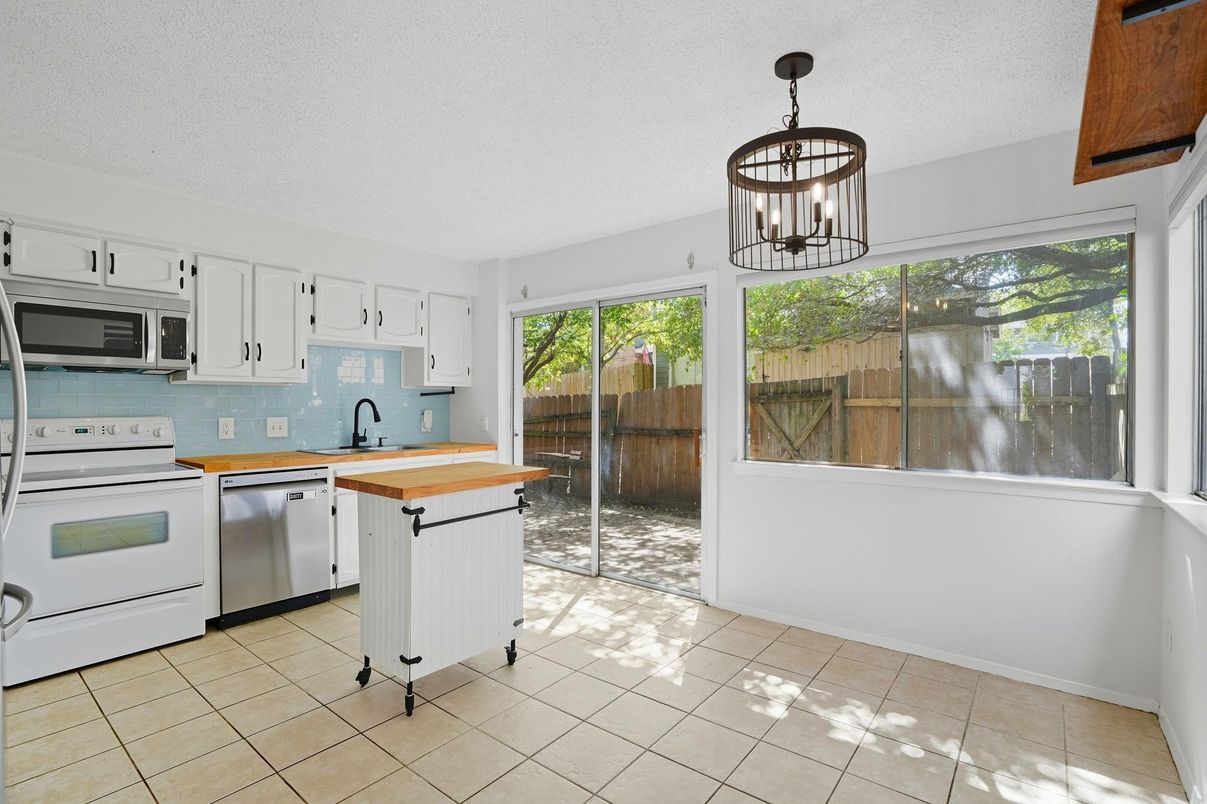 Interior, Kitchen, Pendant Lights