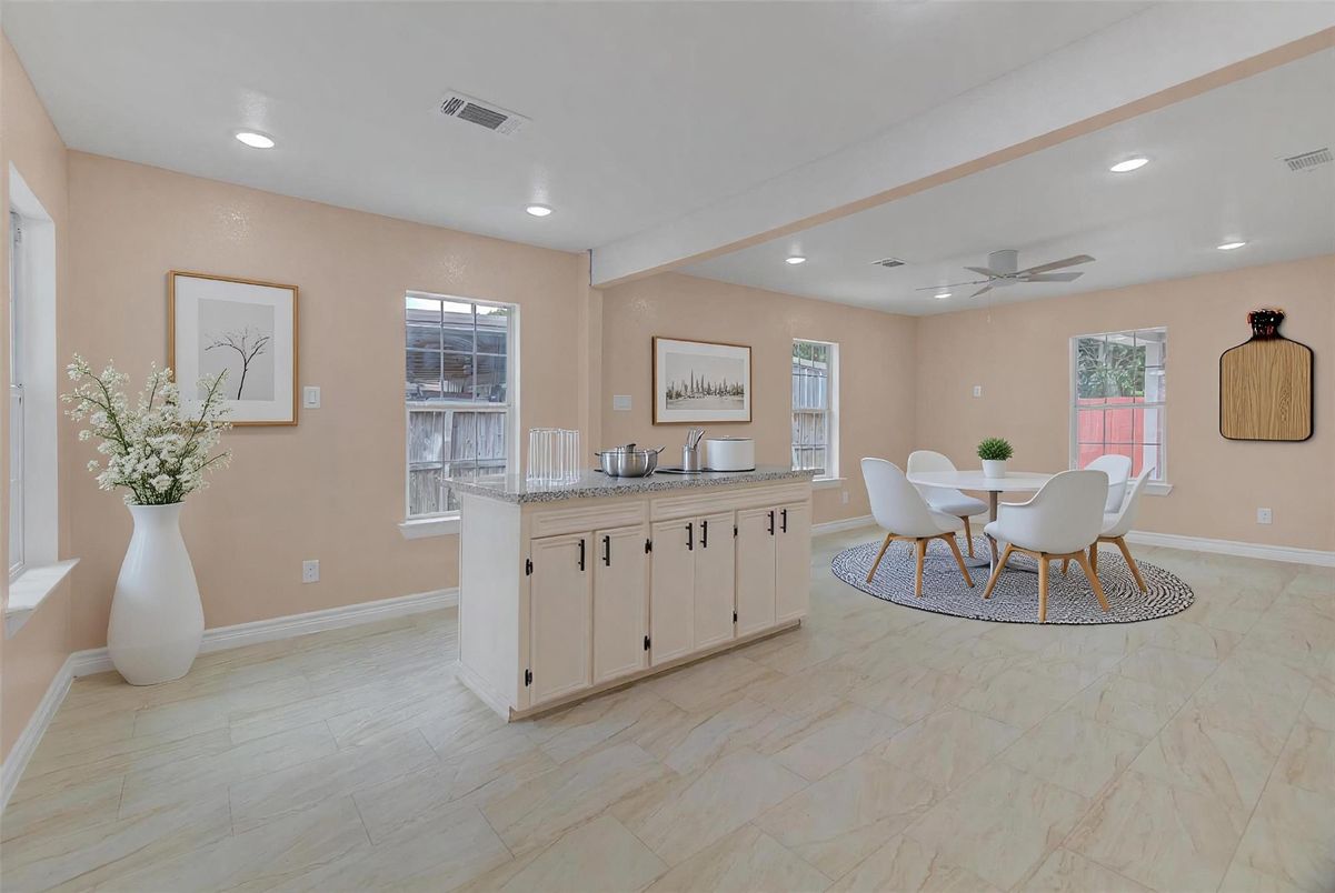 Dining room, Interior, Kitchen, Marble, Recessed Lighting