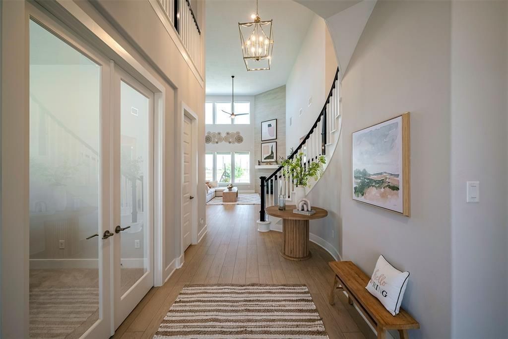 Interior, Pendant Lights, Wood Texture Flooring