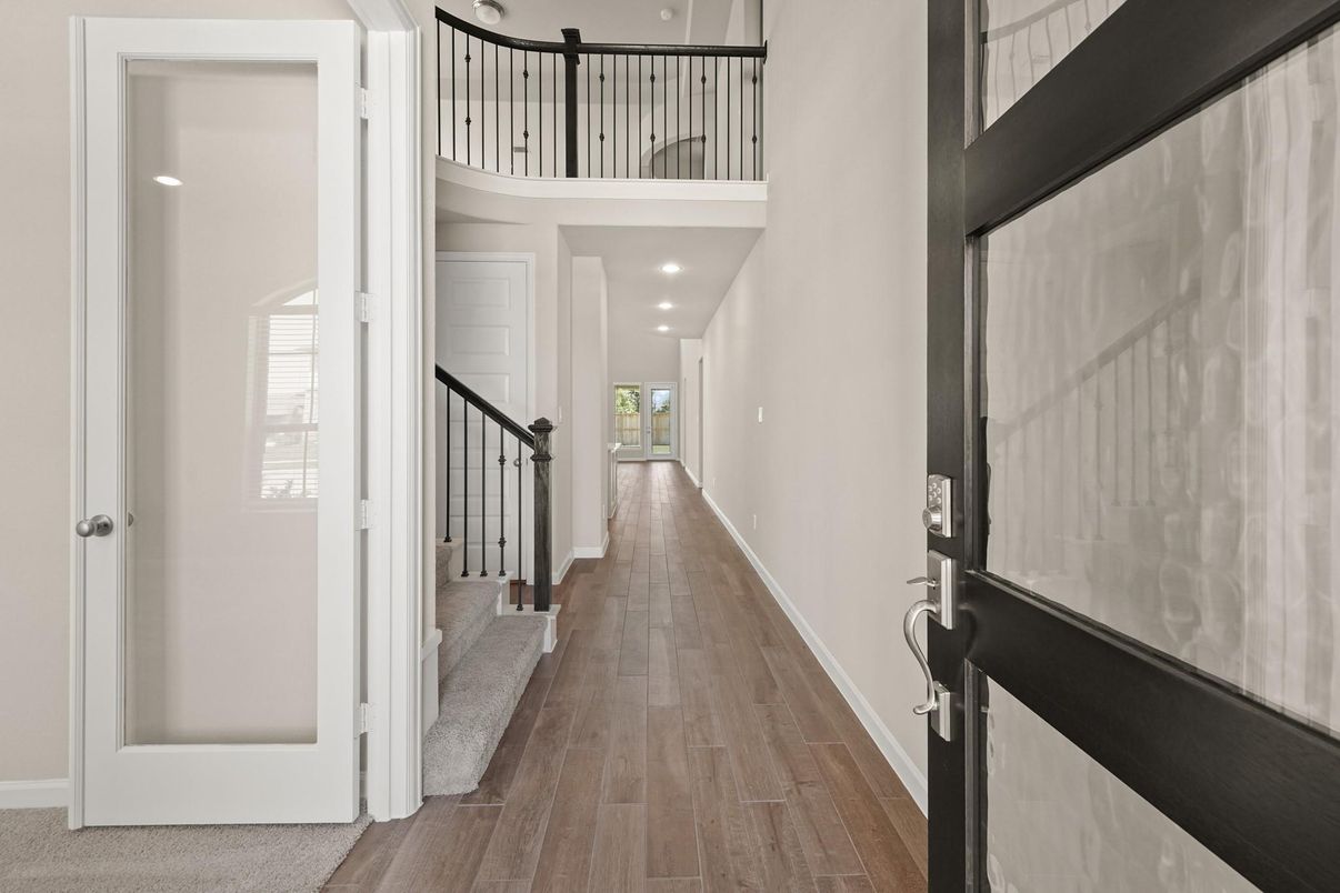 Interior, Recessed Lighting, Wood Texture Flooring