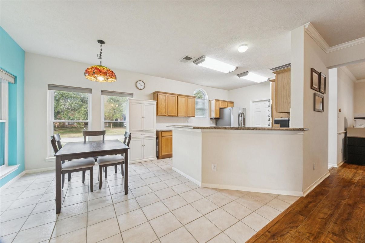 Dining room, Interior, Kitchen, Pendant Lights, Wood Texture Flooring