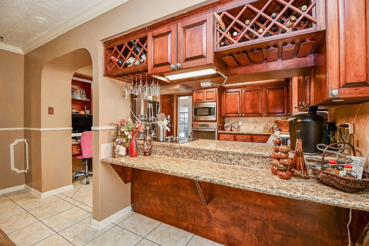 Interior, Kitchen, Stainless Steel Appliances