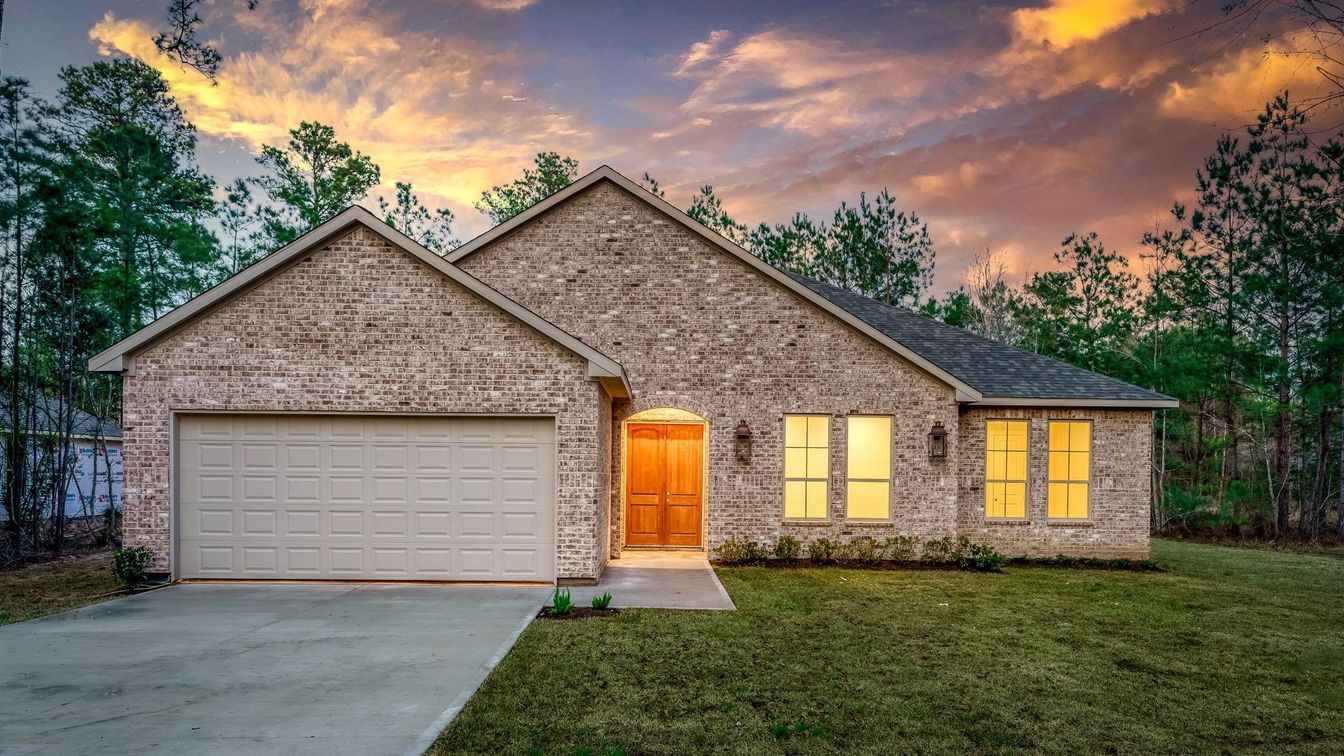 Attached, Exterior, Facade, Brick Facade, Brick Traditional