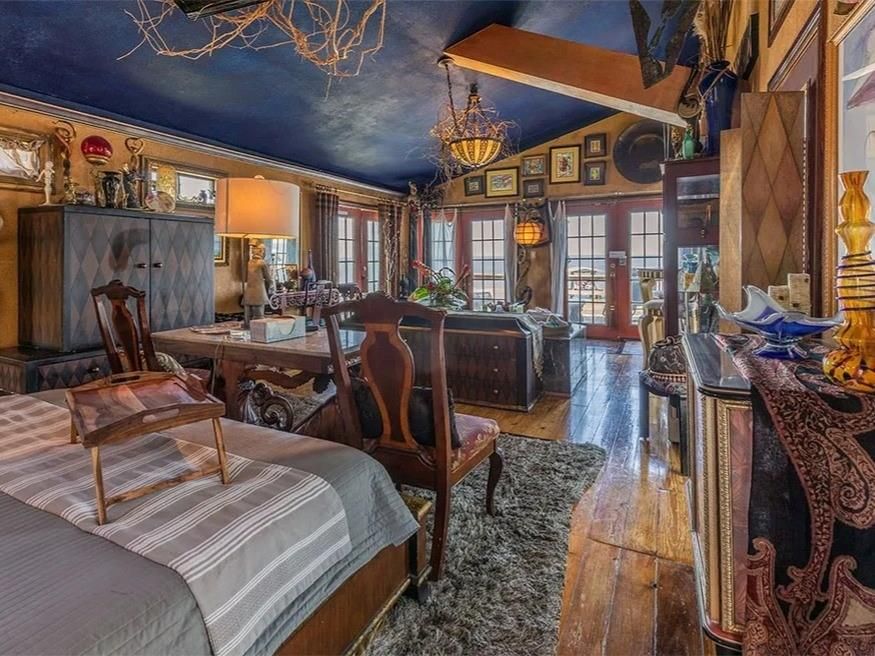 Chandelier, Home Office, Interior, Wood Texture Flooring