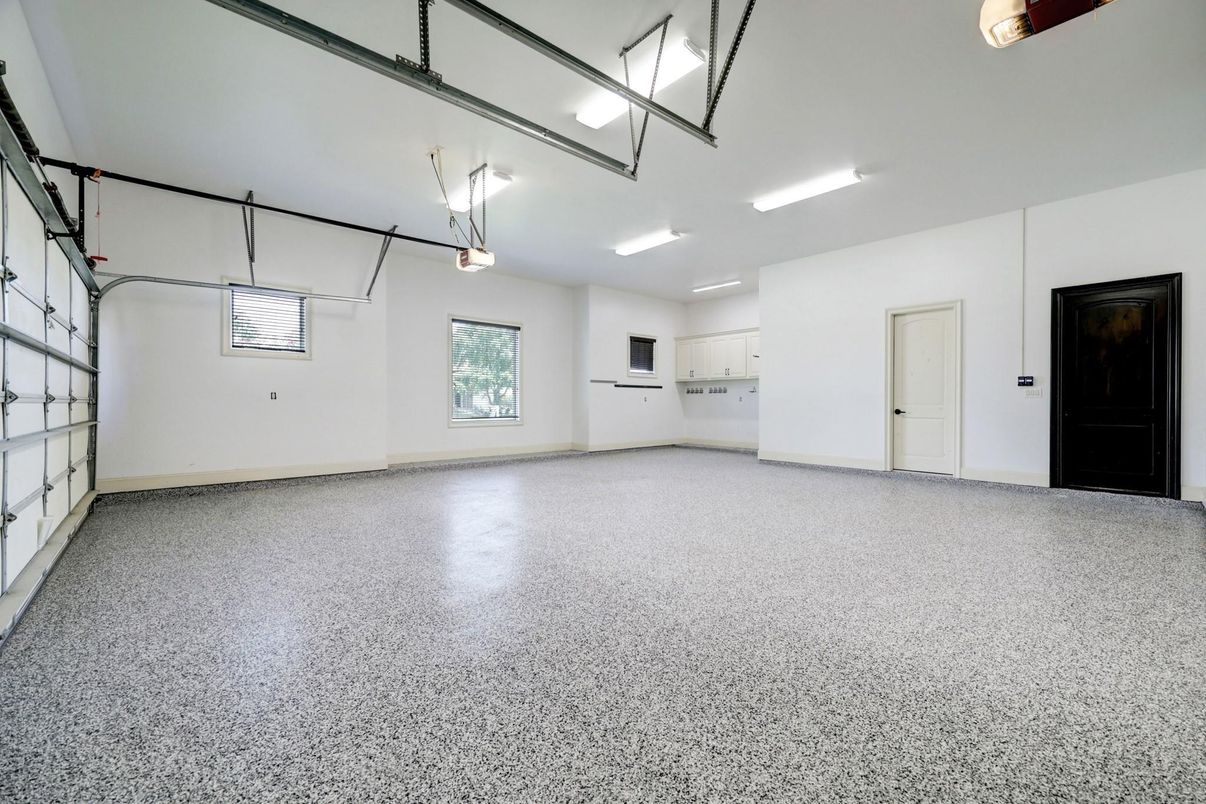 Empty room, Garage, Interior