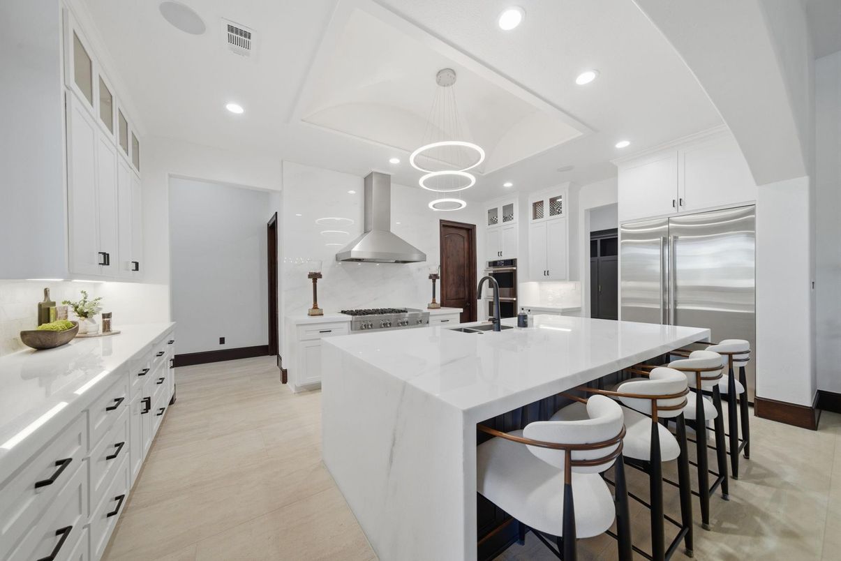 Interior, Kitchen, Pendant Lights, Recessed Lighting, Stainless Steel Appliances