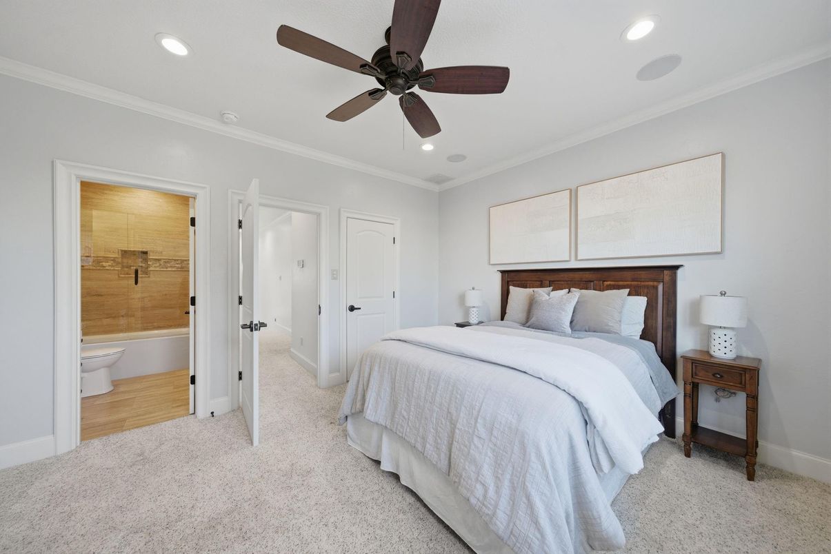 Bathroom, Bedroom, Interior, Recessed Lighting, Wood Texture Flooring