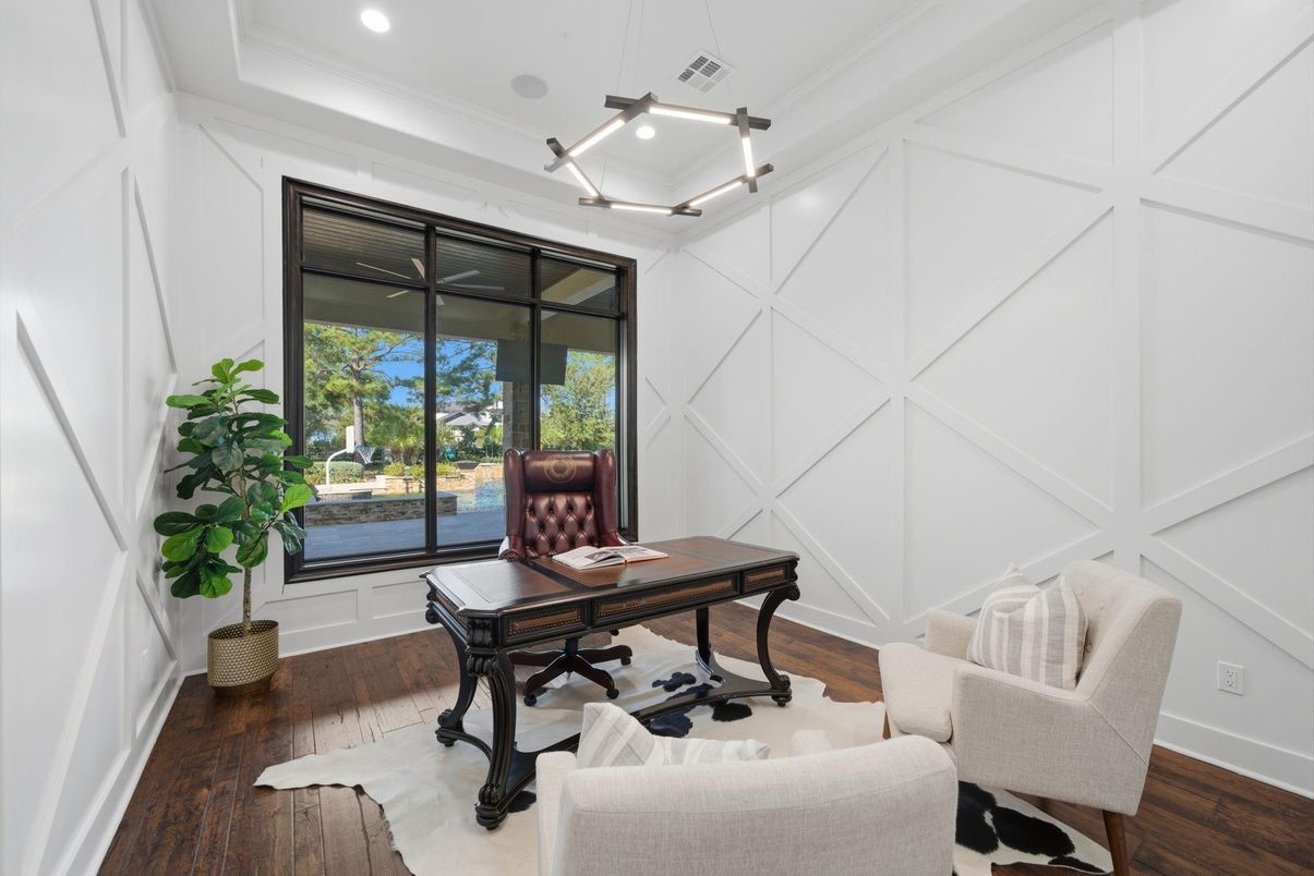 Home Office, Interior, Pendant Lights, Recessed Lighting, Wood Texture Flooring