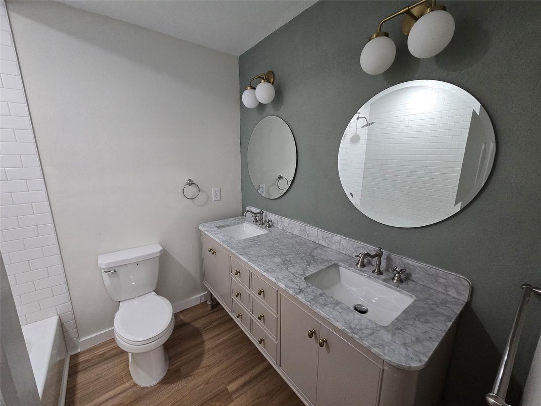 Bathroom, Dual Sink Vanities, Interior, Wood Texture Flooring