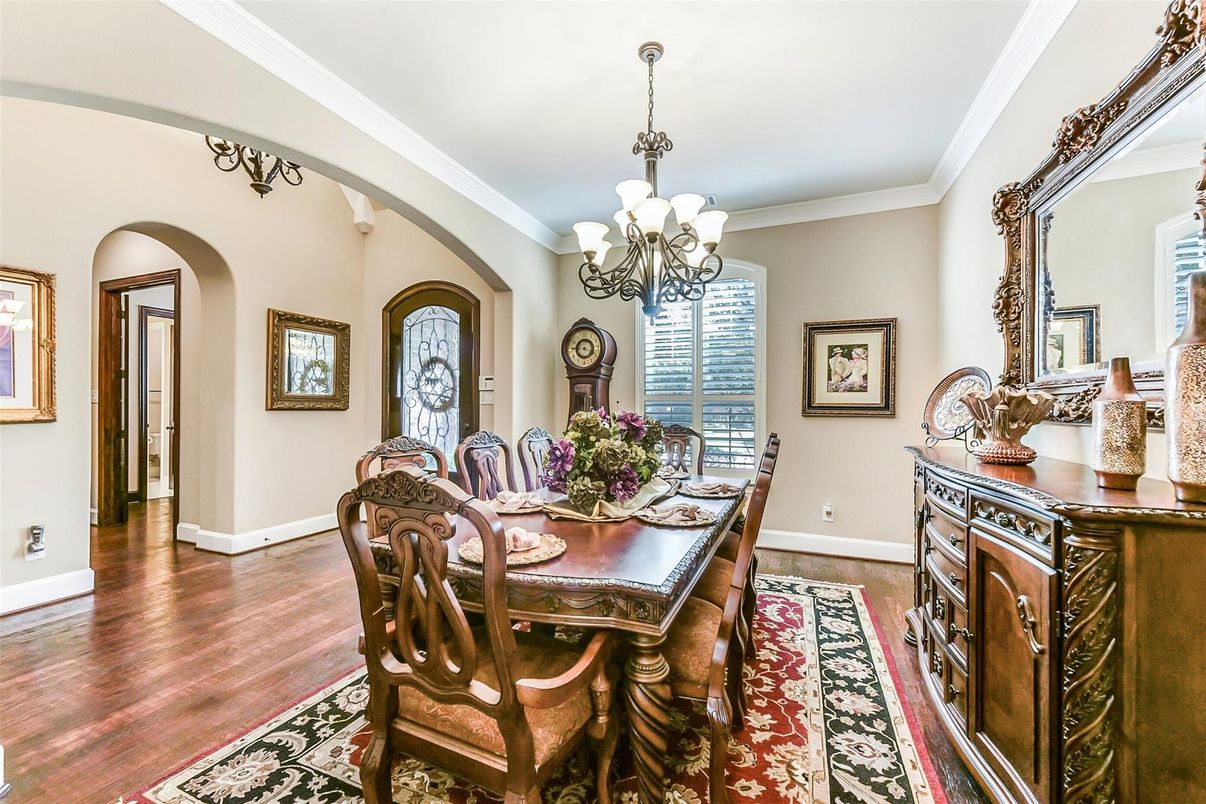 Chandelier, Dining room, Interior, Wood Texture Flooring