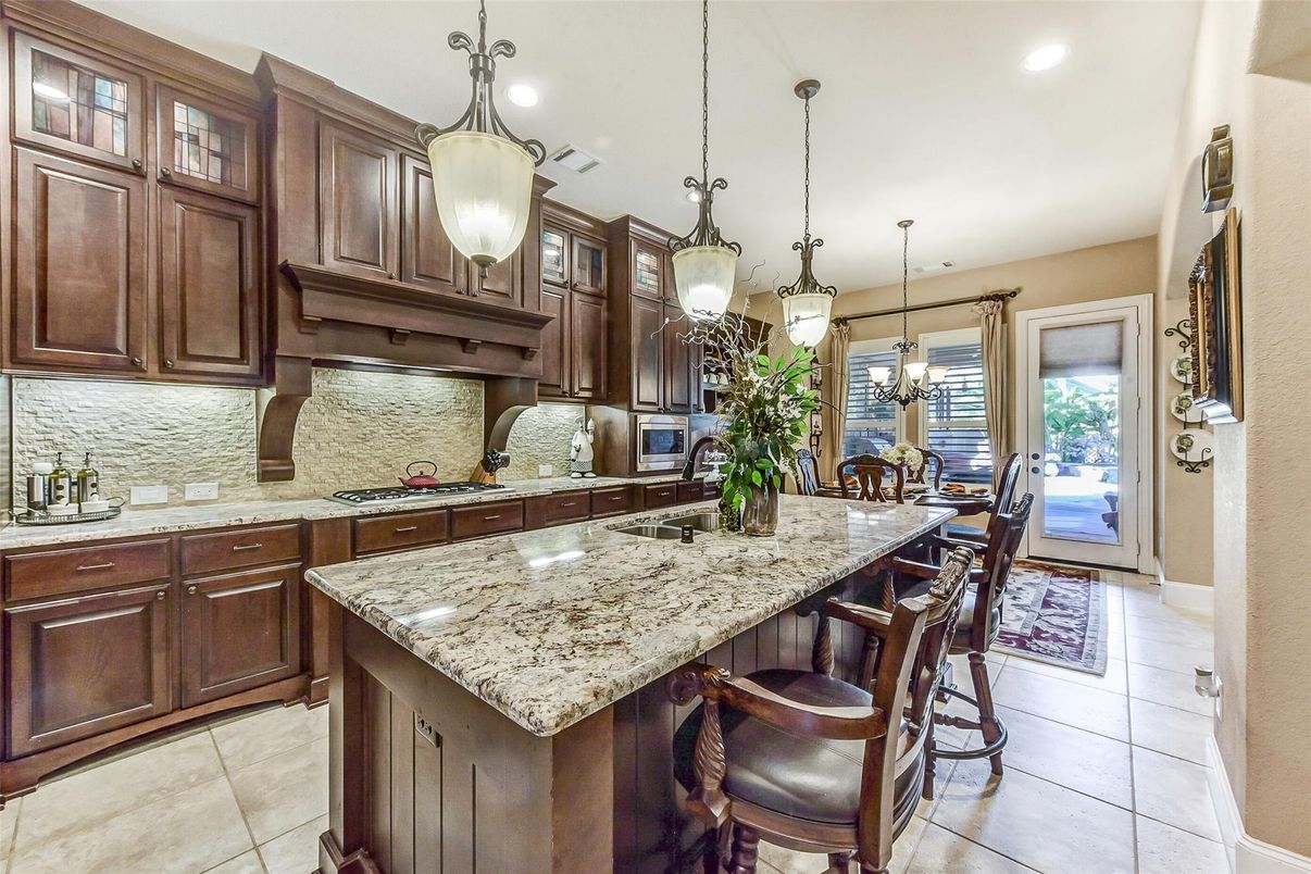Dining room, Interior, Kitchen, Pendant Lights, Recessed Lighting