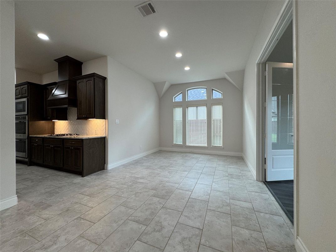 Empty room, Interior, Kitchen, Recessed Lighting