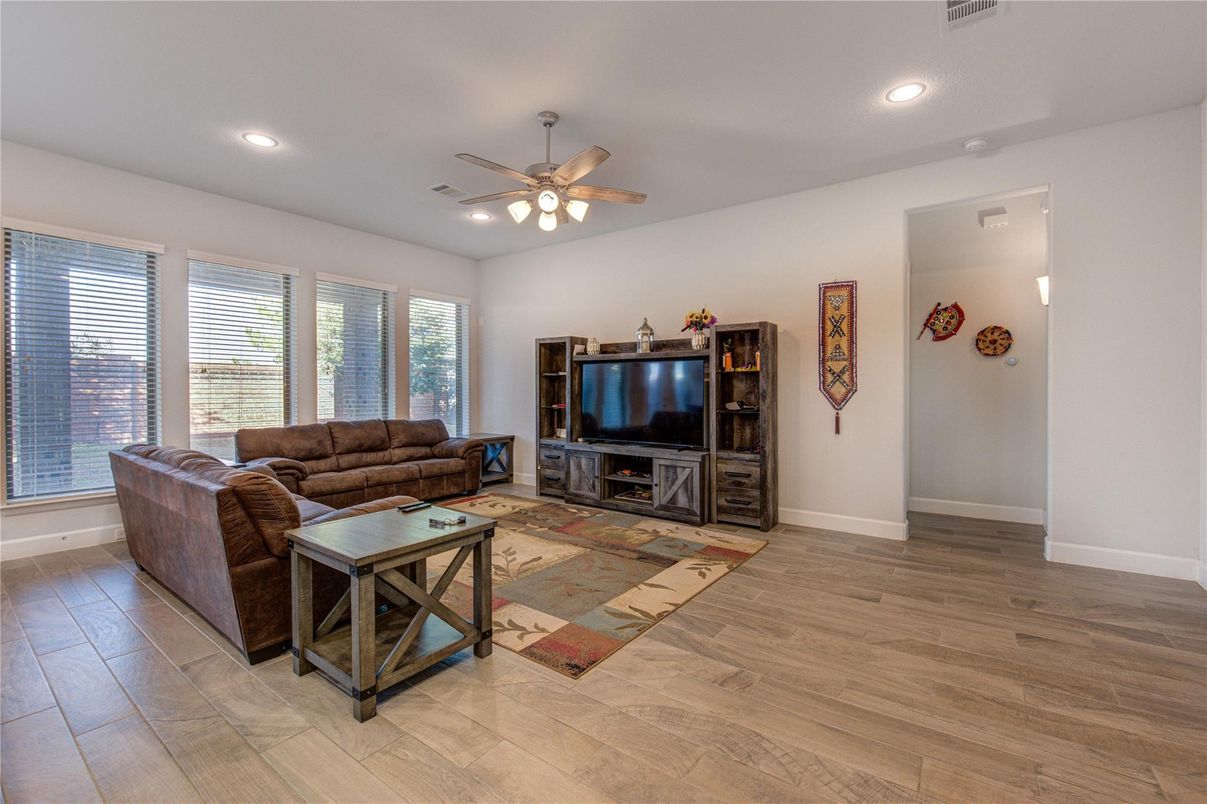 Interior, Living room, Recessed Lighting, Wood Texture Flooring