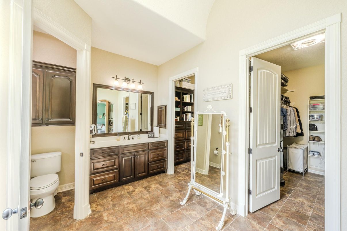 Bathroom, Interior, Walk-in Closets