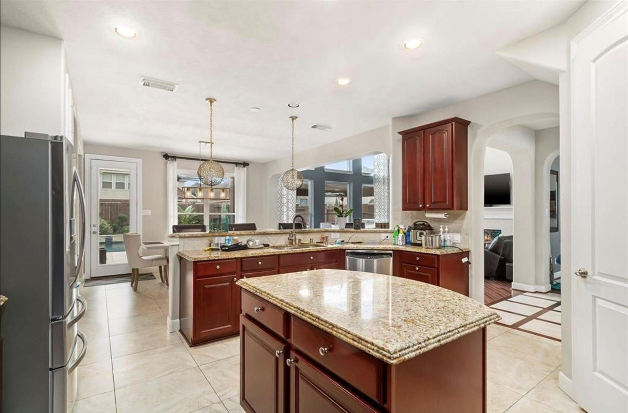 Dining room, Interior, Kitchen, Pendant Lights, Recessed Lighting