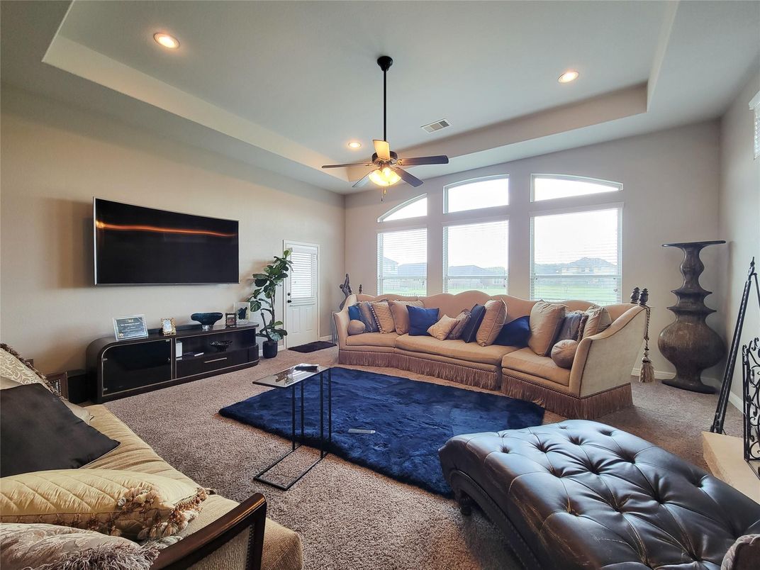 Interior, Living room, Recessed Lighting, Water