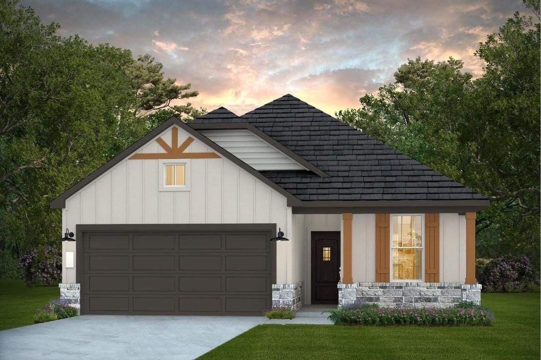 Attached, Exterior, Facade, Farmhouse