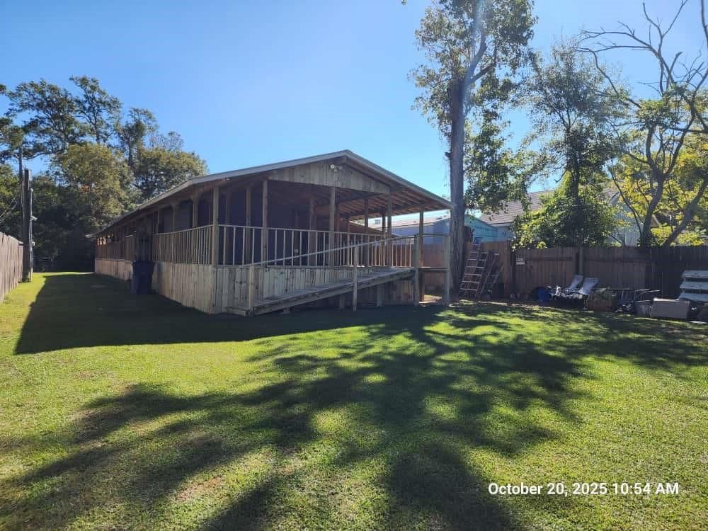 Backyard, Exterior