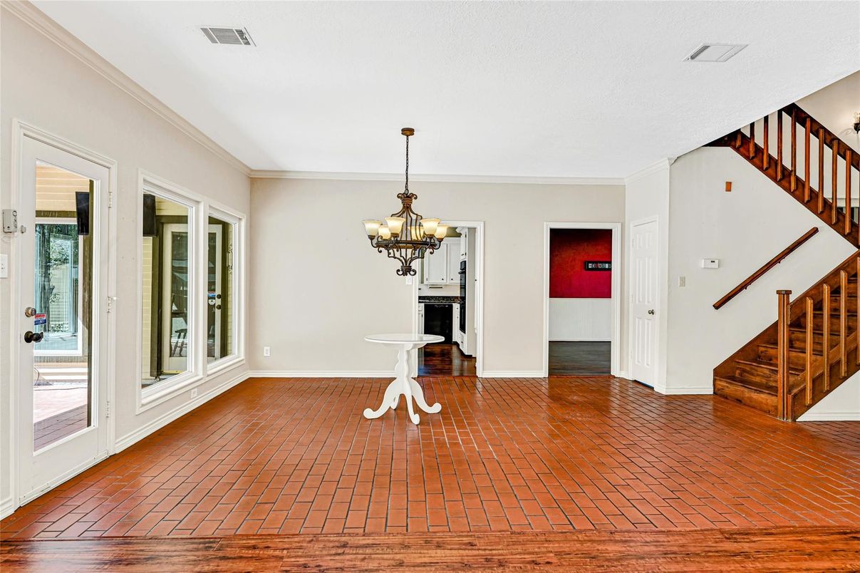 Chandelier, Empty room, Interior